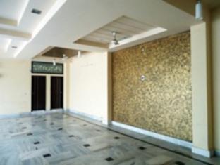 Kedar Dham Hotel Mathura Exterior foto
